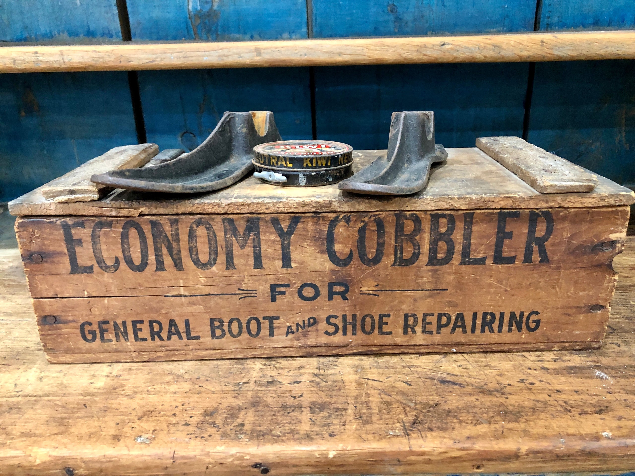 Anique Vtg Cast Iron Cobbler's Shoe Repair Kit 4 Forms Kids size